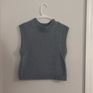 H&M cropped sweater vest
